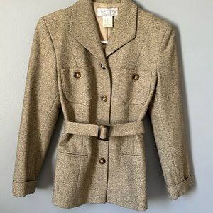 Vintage 40’s fitted belted blazer, wool blend with lining. Size 0.